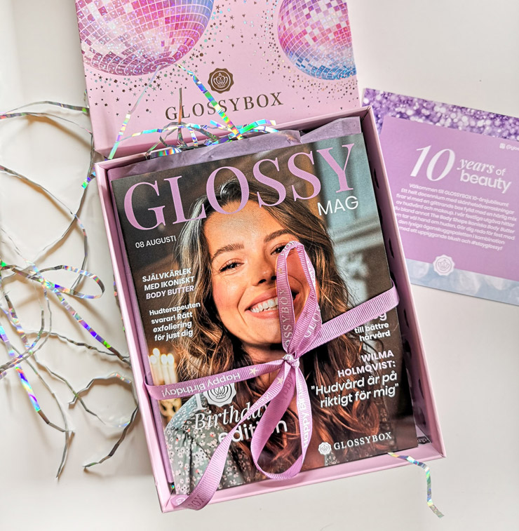 glossybox augusti 2021 - 10 years of beauty